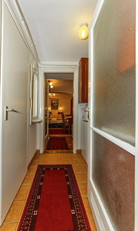 Barokk Vendeghaz Hotel เอ็กเกอร์ ห้อง รูปภาพ