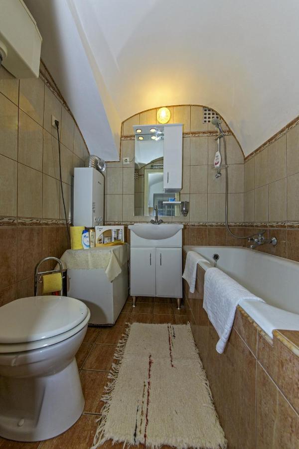 Barokk Vendeghaz Hotel เอ็กเกอร์ ห้อง รูปภาพ